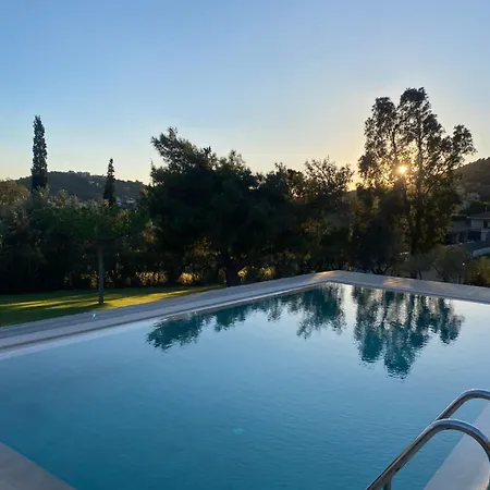 Relaxing Pool House In Lagonisi 2 * Kalivia Thorikou